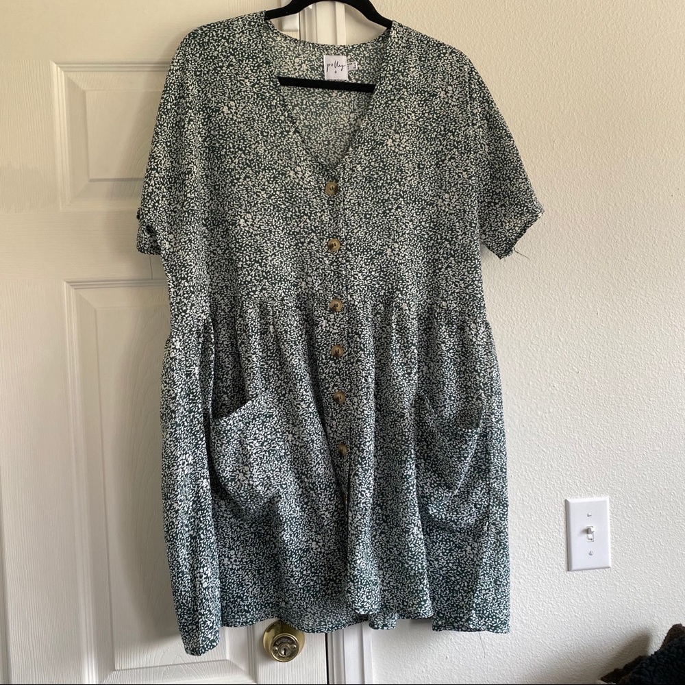 ❤️SOLD Princess Polly green floral t shirt dress
